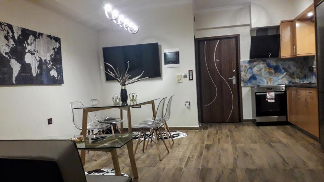 Tony Central Luxury Apartment 2 خانيا المظهر الخارجي الصورة